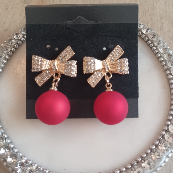 Red and Gold Holiday Christmas Bow Rhinestone Dangle Drop Earrings - Picture 8 of 11